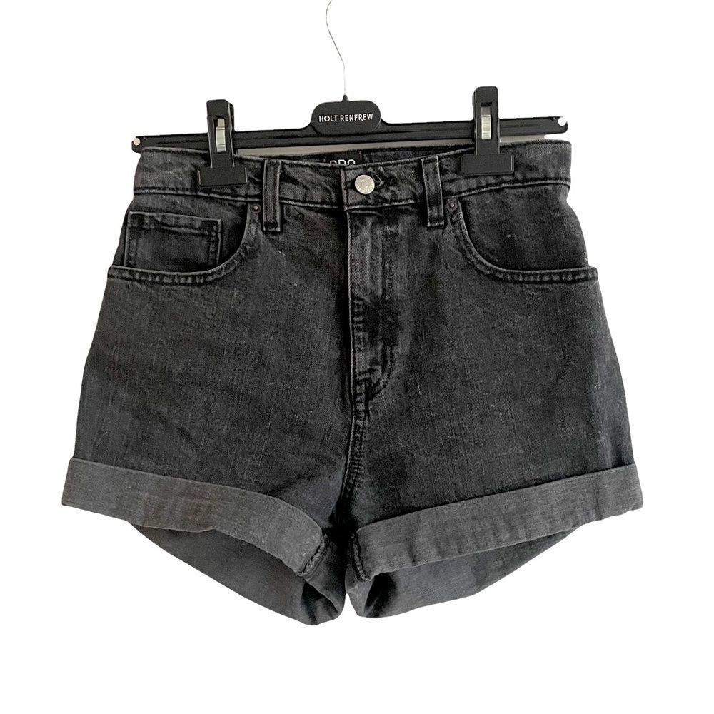 BDG Urban Outfitters Washed Black Mom High-Rise Denim Jean Shorts Rolled Cuff 27
